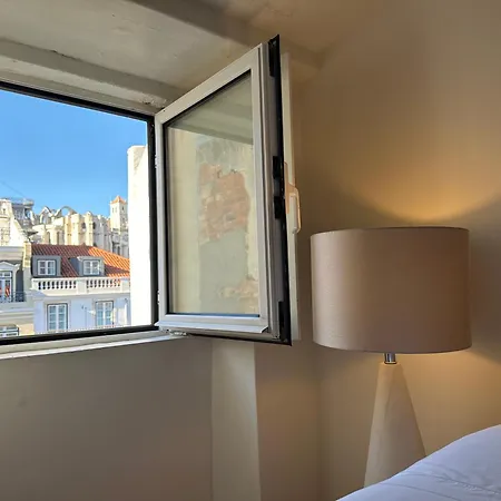 Daire The Romantic Nest - The Perfect Getaway At Downtown, 6th-floor No Lift Lisboa