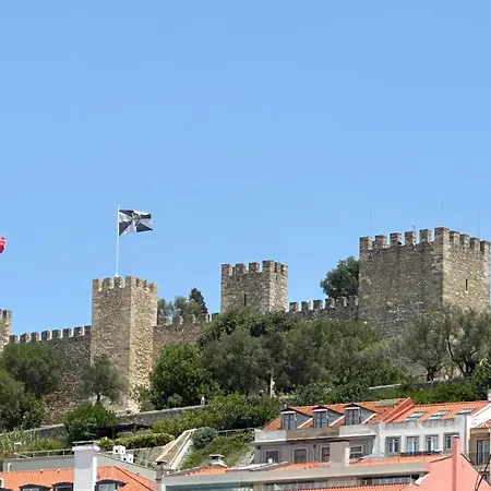Daire The Romantic Nest - The Perfect Getaway At Downtown, 6th-floor No Lift Lisboa